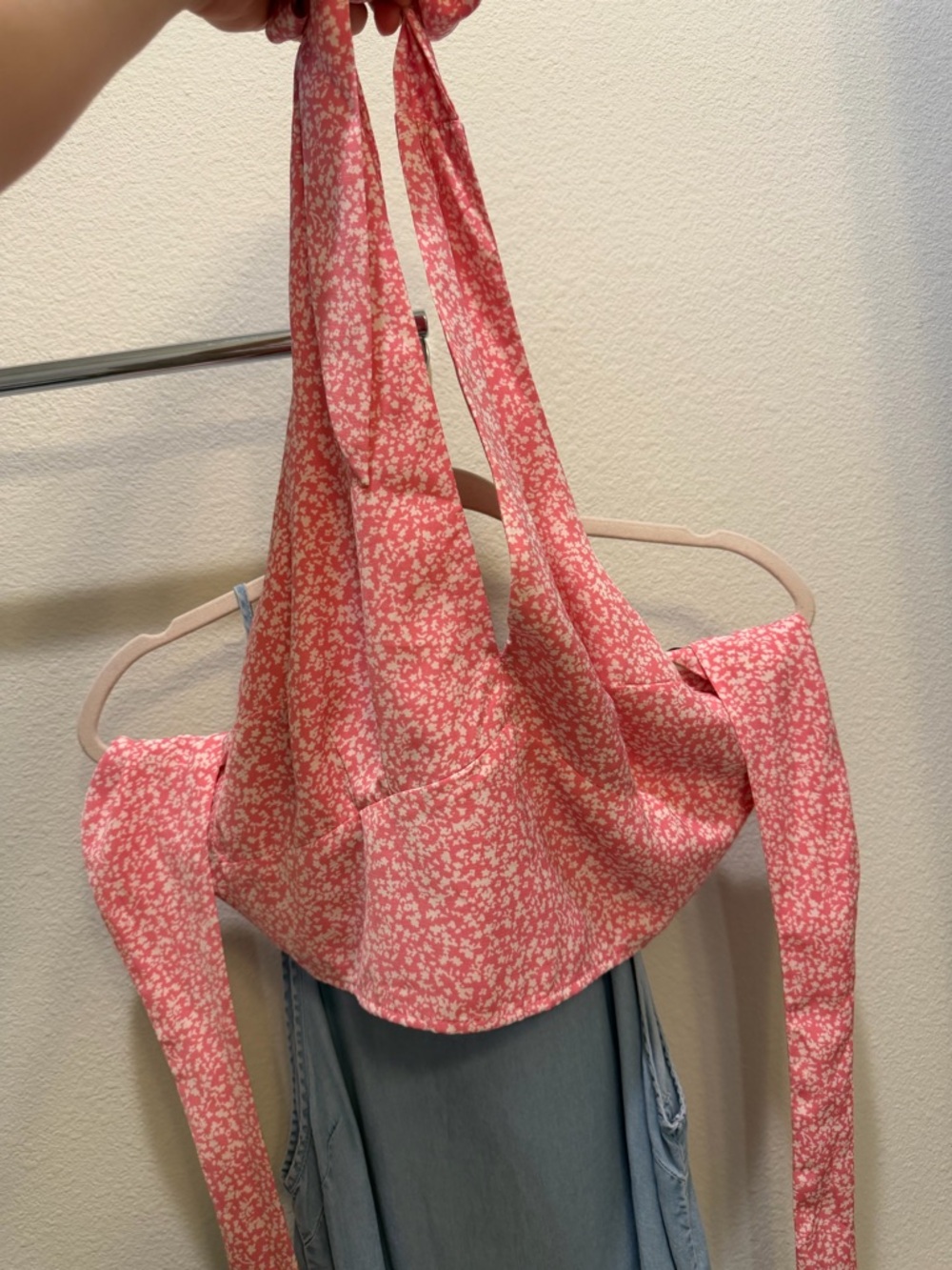 Abercrombie & Fitch Pink White Floral Tie-Back Halter